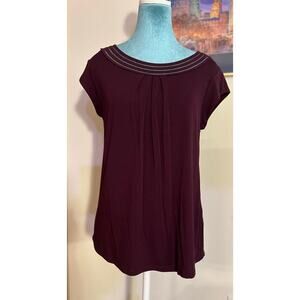Cute top by Danielrainn
Size small
Excellent condition